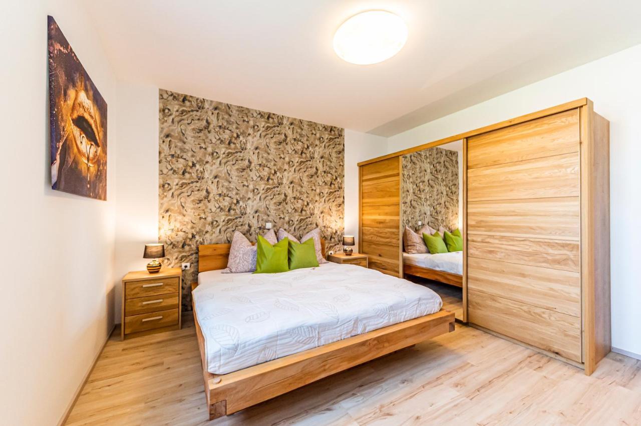 Murtal Suiten Zeltweg Ngoại thất bức ảnh