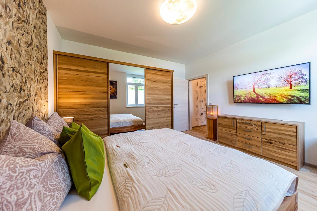 Murtal Suiten Zeltweg Ngoại thất bức ảnh